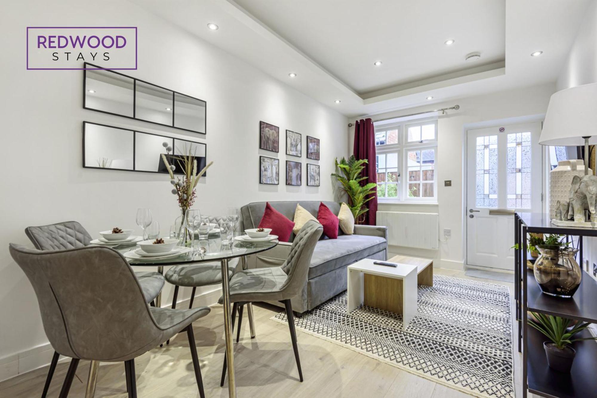 1 Bed 1 Bath Town Center Apartments For Corporates & Contractors, Wifi, Netflix And Parking On Selected Units By Redwood Stays Алдерсхот Экстерьер фото