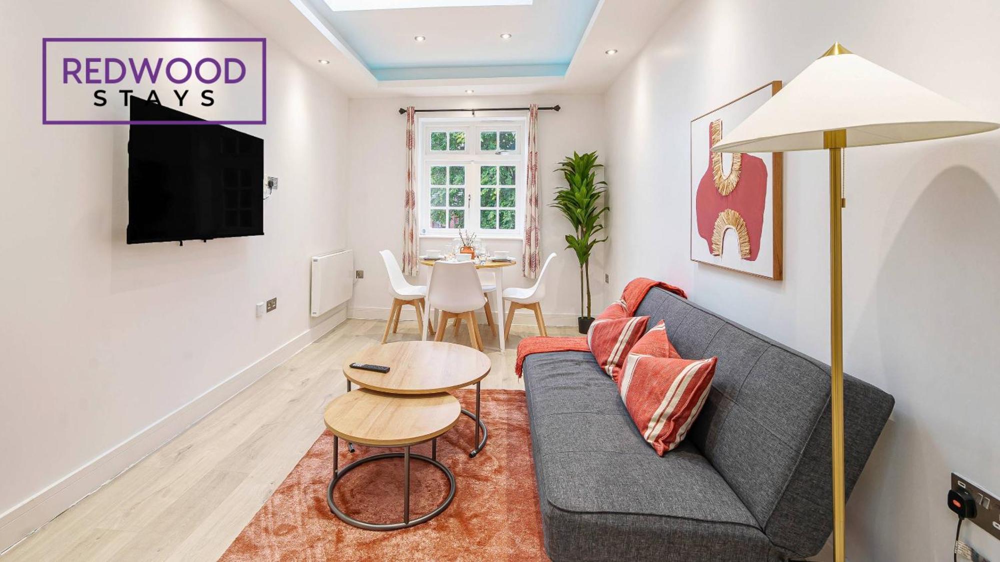 1 Bed 1 Bath Town Center Apartments For Corporates & Contractors, Wifi, Netflix And Parking On Selected Units By Redwood Stays Алдерсхот Экстерьер фото